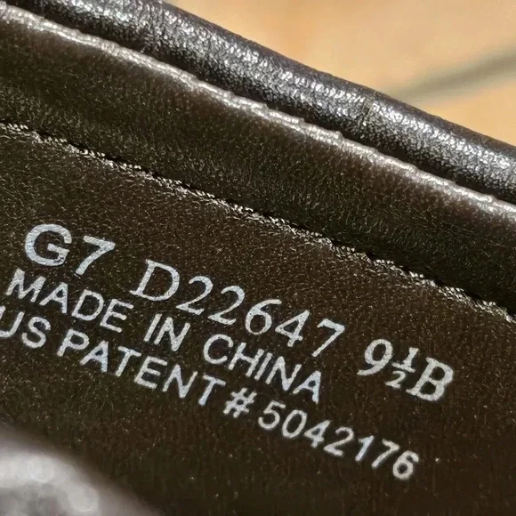 Cole Haan Calf Hair Clogs Mules Dark Brown Wmns Sz 9.5 - Picture 16 of 16